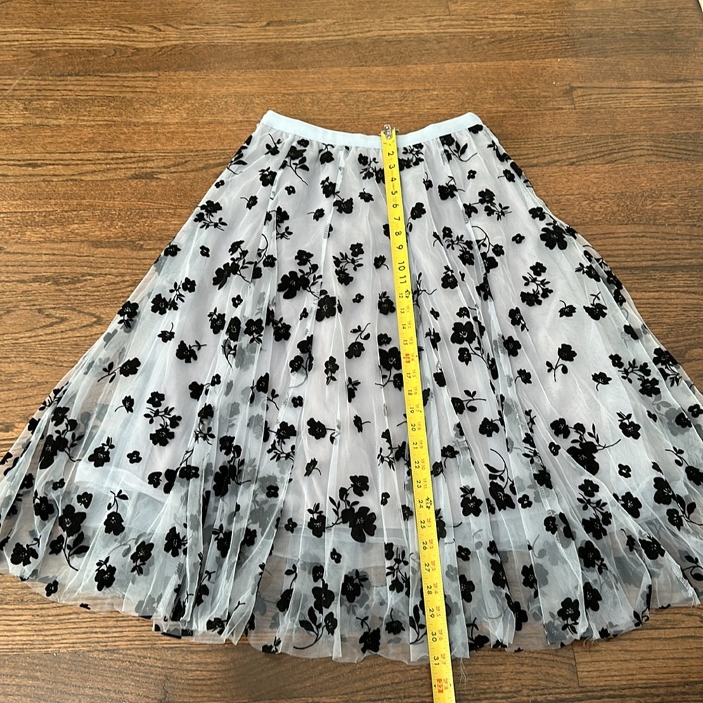 NWOT Chicwish 3D POSY LINED DOUBLE-LAYERED MESH MIDI SKIRT IN DUSTY BLUE XS - Picture 9 of 14